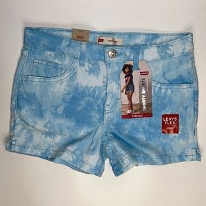 Sky Blue Cloud Levi’s Shorts